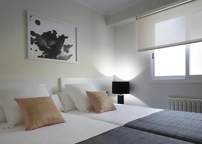 Playa De Ondarreta 2 By Feelfree Rentals